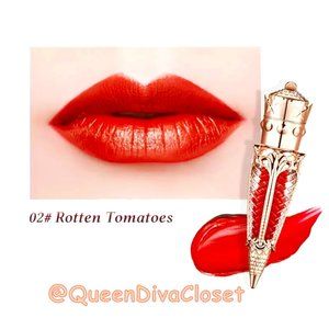 Queen's Scepter Red Vile Pendent Matte Velvet Liquid Lipstick 02 Rotten Tomatoes